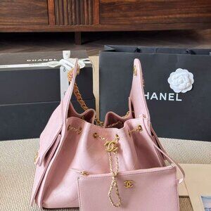 Classic CHANEL Bag: A Stylish and Versatile Choice for Elegance